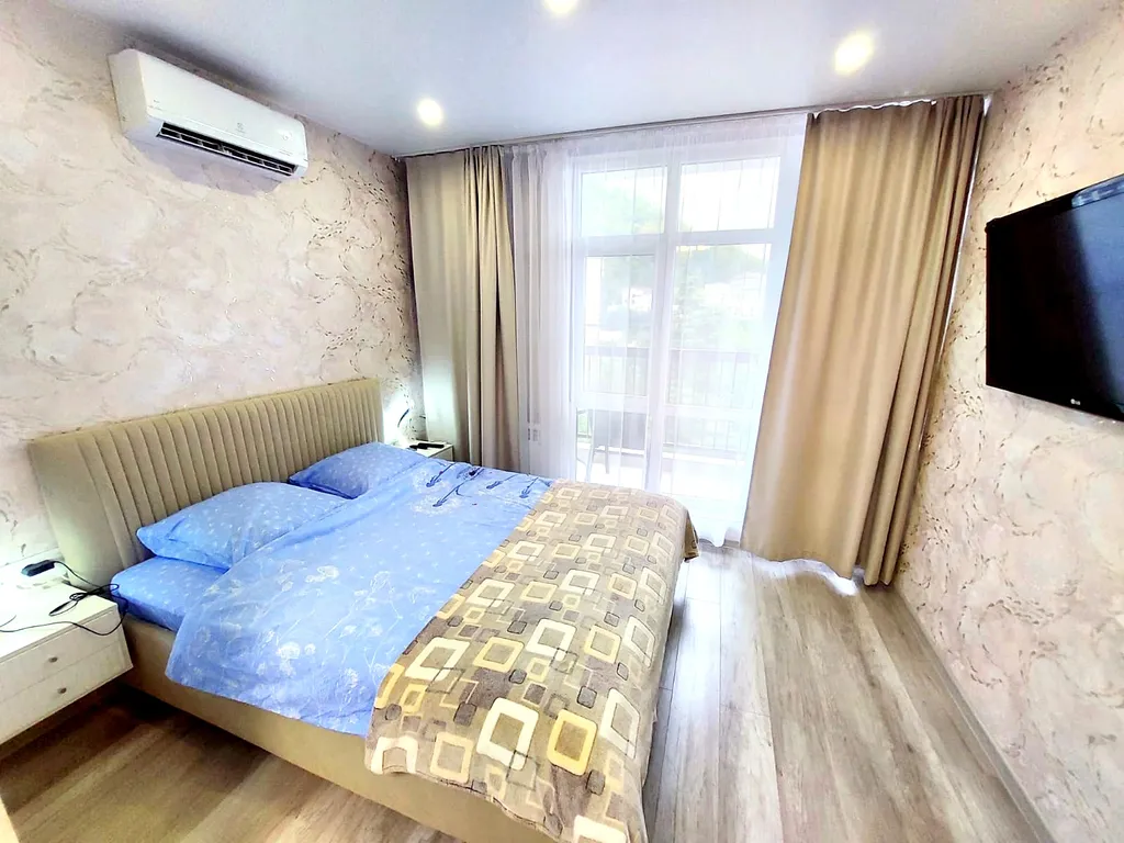 Квартира Новая студия люкс в 15 минутах от пляжа, в центре курорта Дагомыс — аренда посуточно в Дагомыс