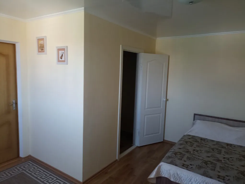 Желтая комната