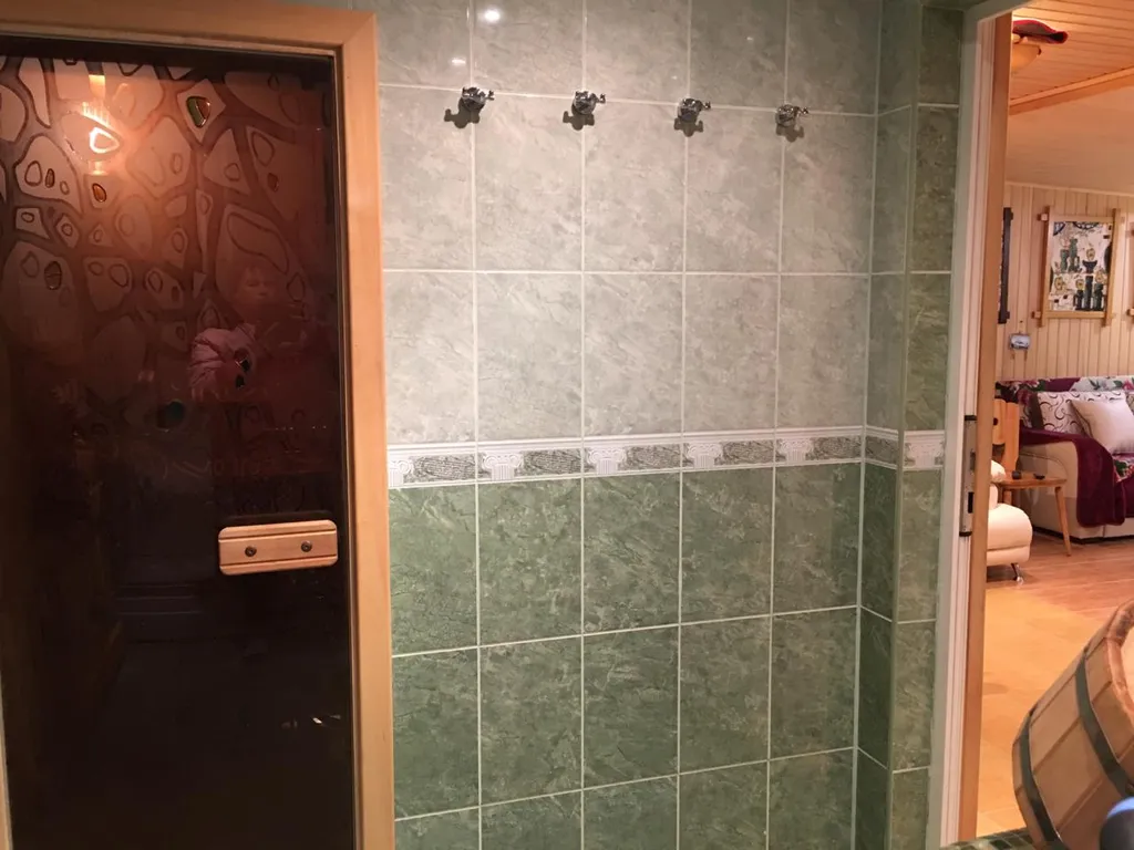 Бассейн в домике шале с сауной и мангалом