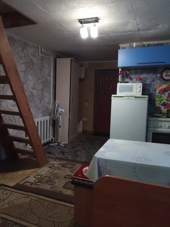 Курортная зона, центр, на берегу речки, в тихом месте, домик 1 этаж