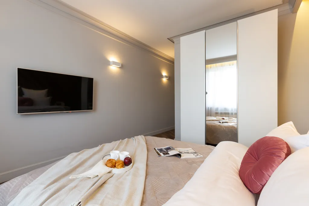 Дизайнерская евродвушка с видом на реку