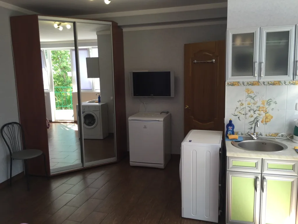 Студия в частном доме с отдельным входом