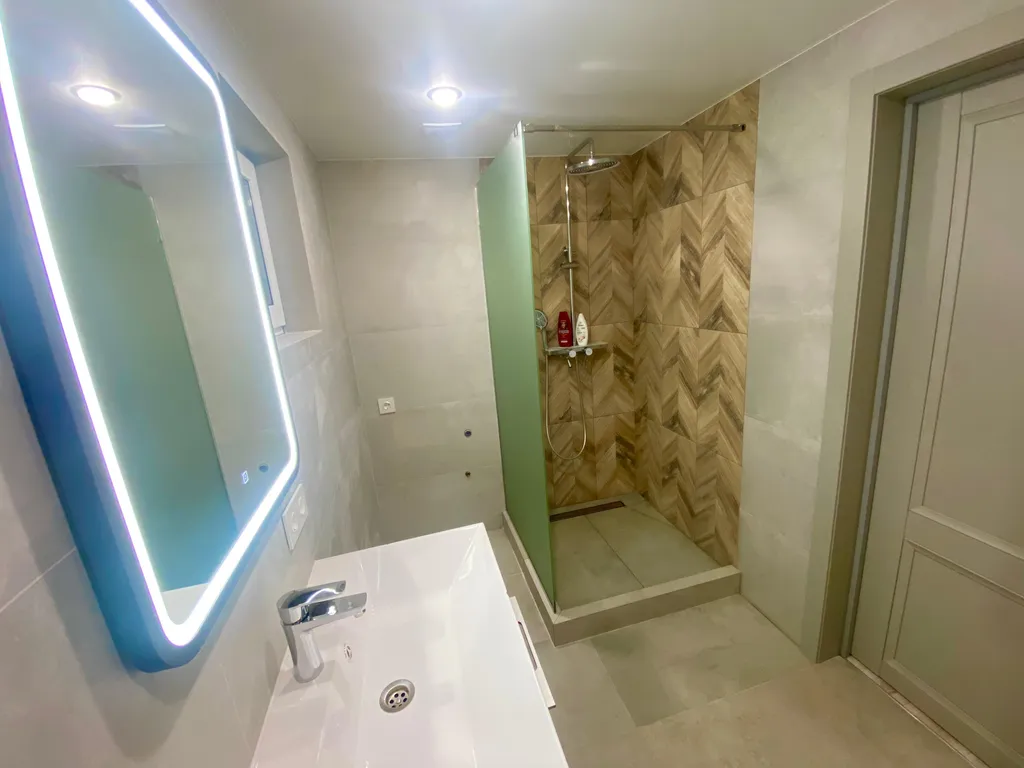 Коттедж Милый домик с баней в тихом местечке близ горнолыжных курортов Сорочаны — Ульянки