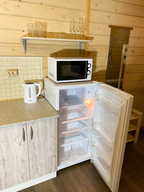 Домик с баней у леса для семейного отдыха