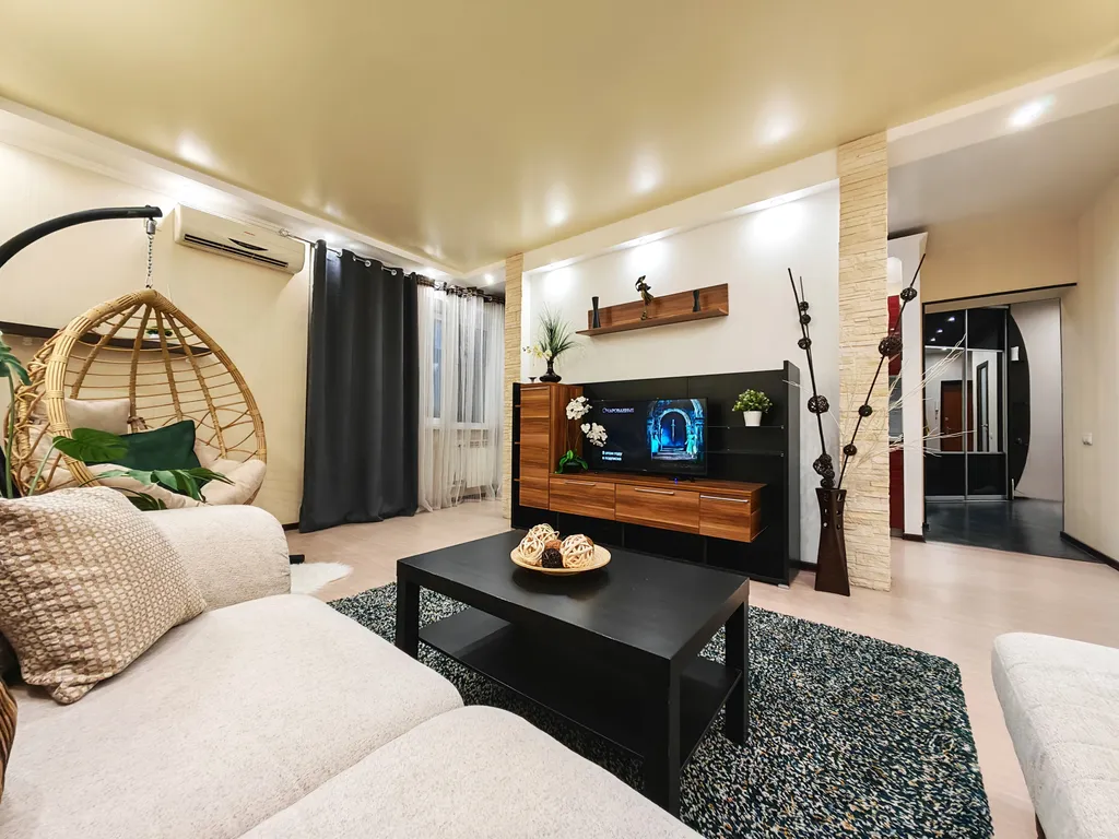 Strawberry Hills Sutki Life