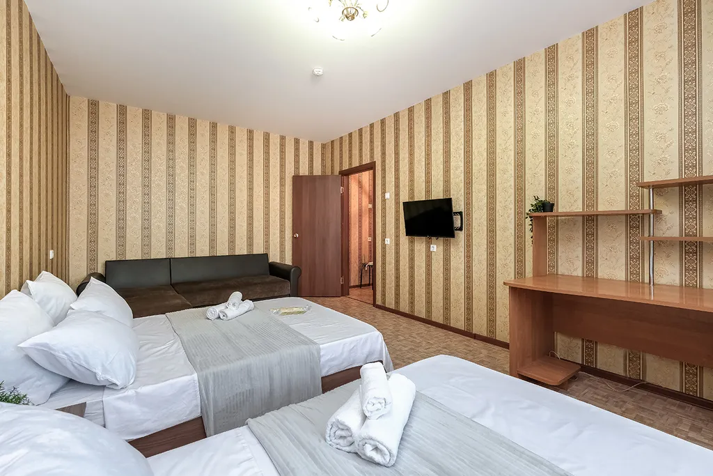 Квартира Уютная квартира для большой семьи рядом с СК Заря и МНТК им. Федорова — Новосибирск