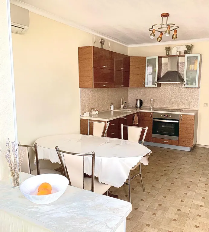 Двухсторонняя квартира с видом на реку Псезуапсе и видом на море