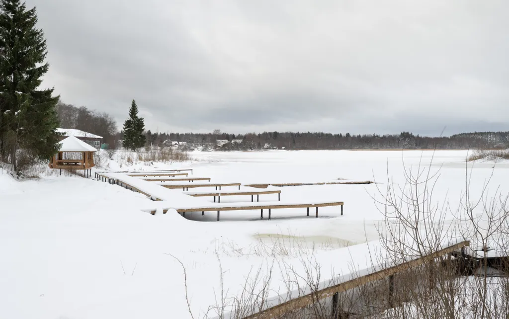 Бревенчатый коттедж вип 2, 4 спальни на берегу озера Селигер