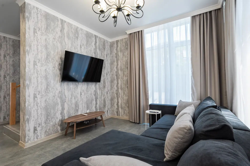 Большой коттедж