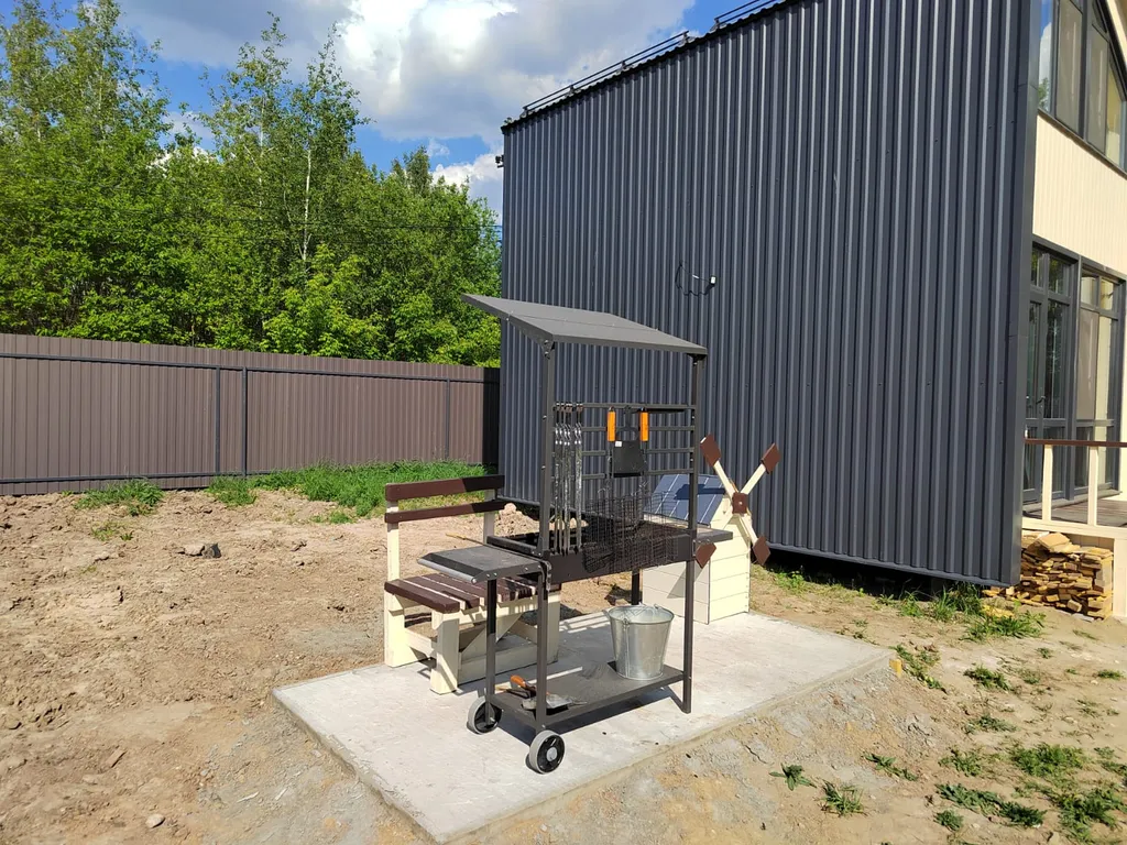 Дом с видом на лес