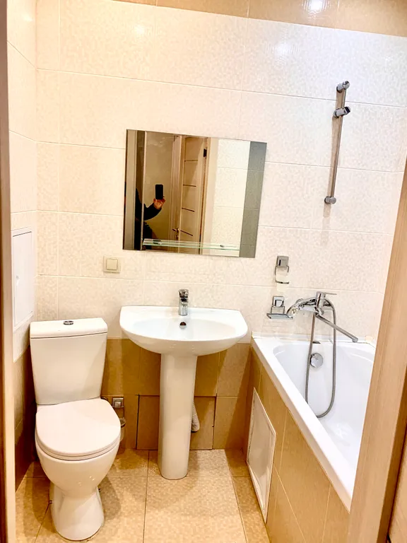 Однокомнатная квартира! Рядом с Александровским парком!