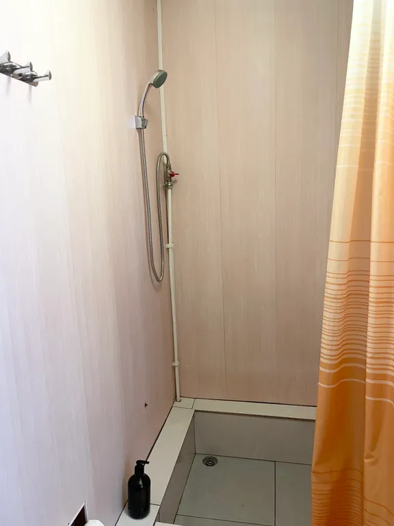 Домик у моря с парковкой, мангалом, беседкой, гамаком