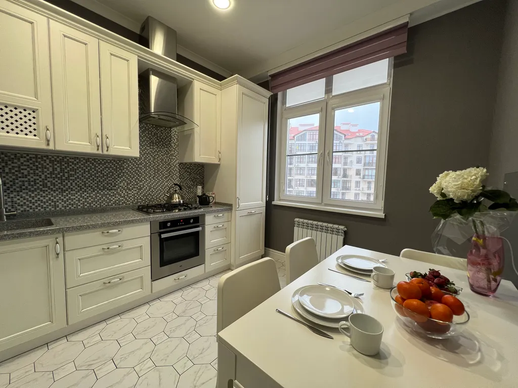 Большая квартира с 2 балконами