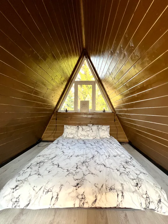 Уютный романтический домик А-фрейм