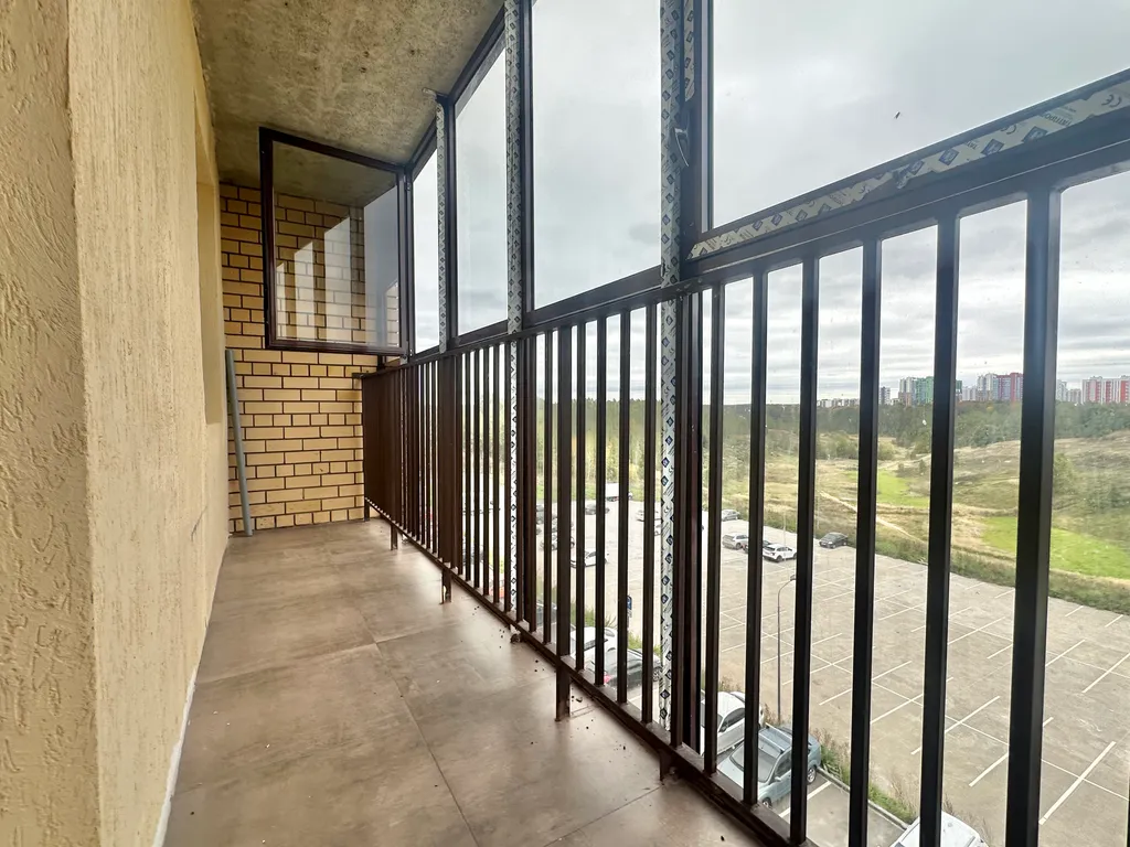 Однушка с большой парковкой