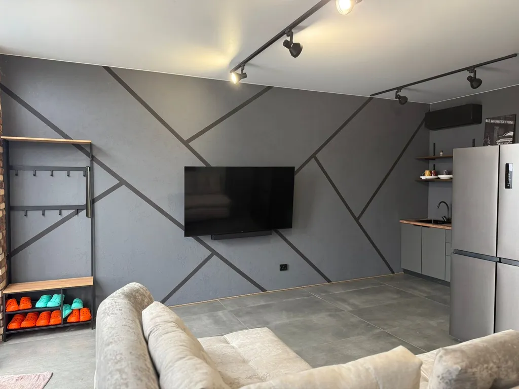 Баня, бассейн с подогревом и дом с видом на горы