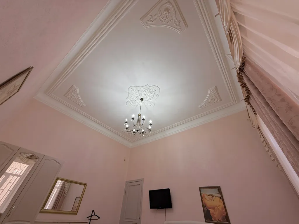 Просторная квартира в центре Санкт-Петербурга