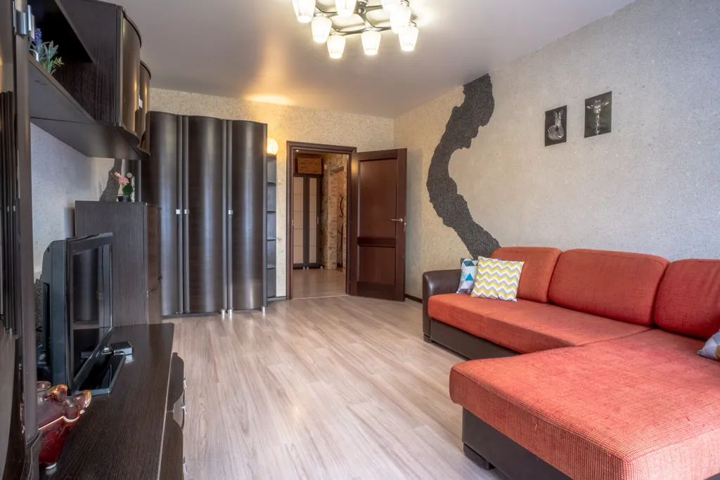 Апартаменты большие двухкомнатные в отличном районе