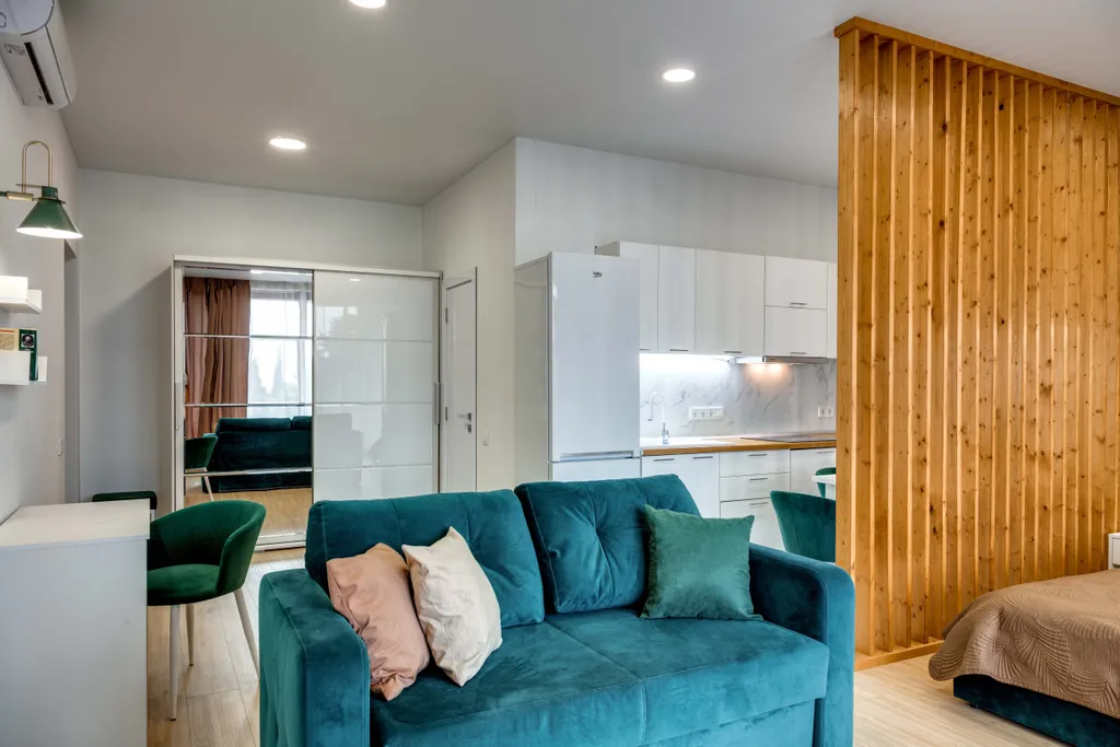 Студия 7/3 с балконом