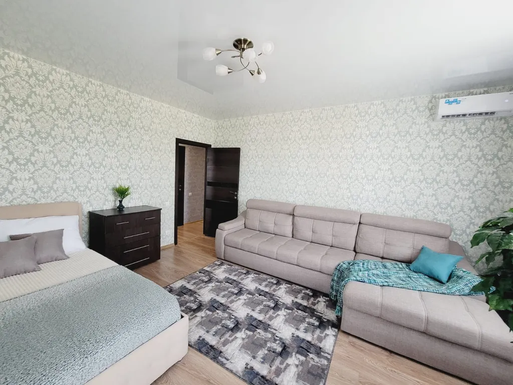 Просторная трёхкомнатная квартира с балконом