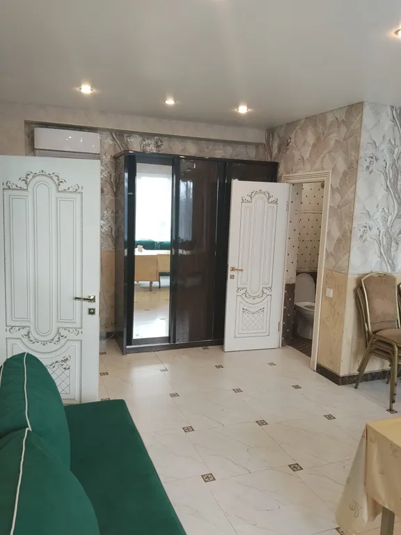 Дом с бассейном и сауной