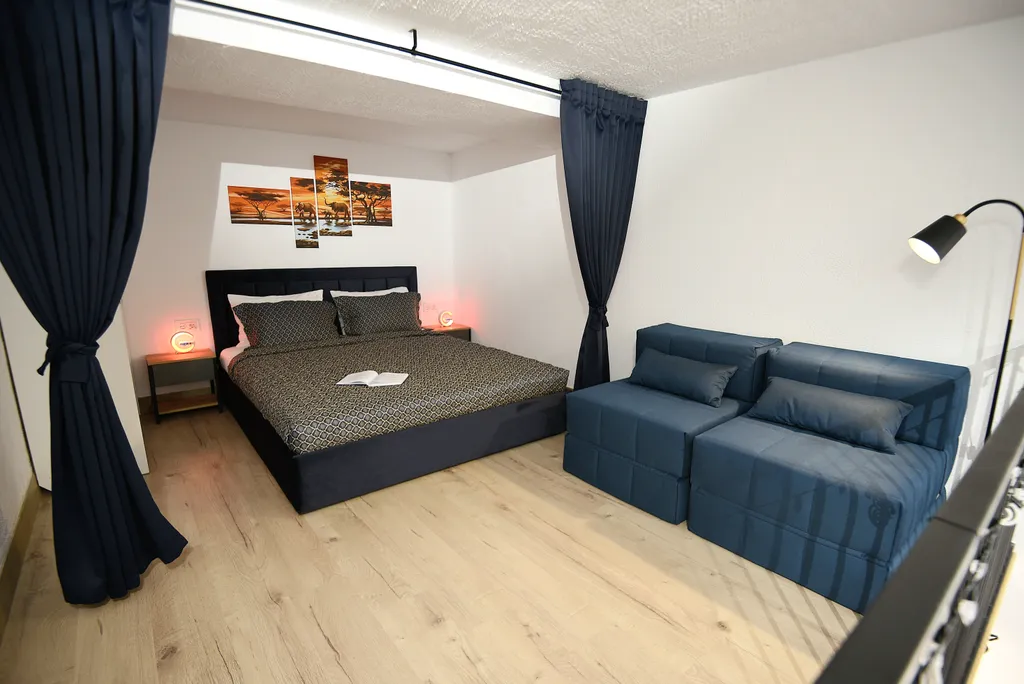 Комфортный двухуровневый апартамент в элитном комплексе Колизей