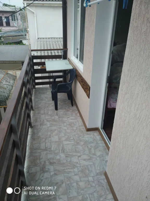 Квартира студия с балконом недалеко от моря