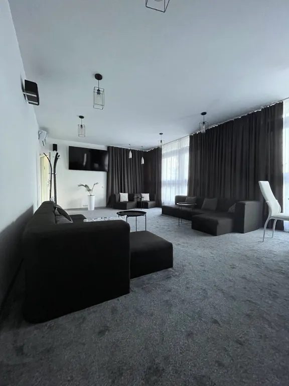 Центр города с гаражом