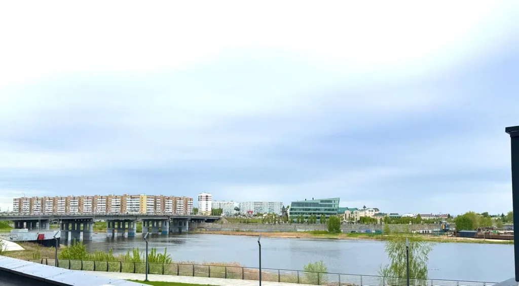 Трёхкомнатная квартира в новом комплексе Междуречье возле реки Камы