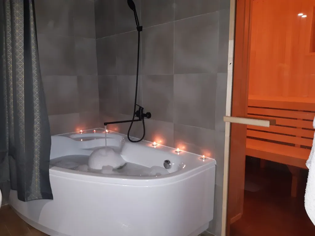 Коттедж Уютный дом с финской сауной для семейного отдыха — Новоселье