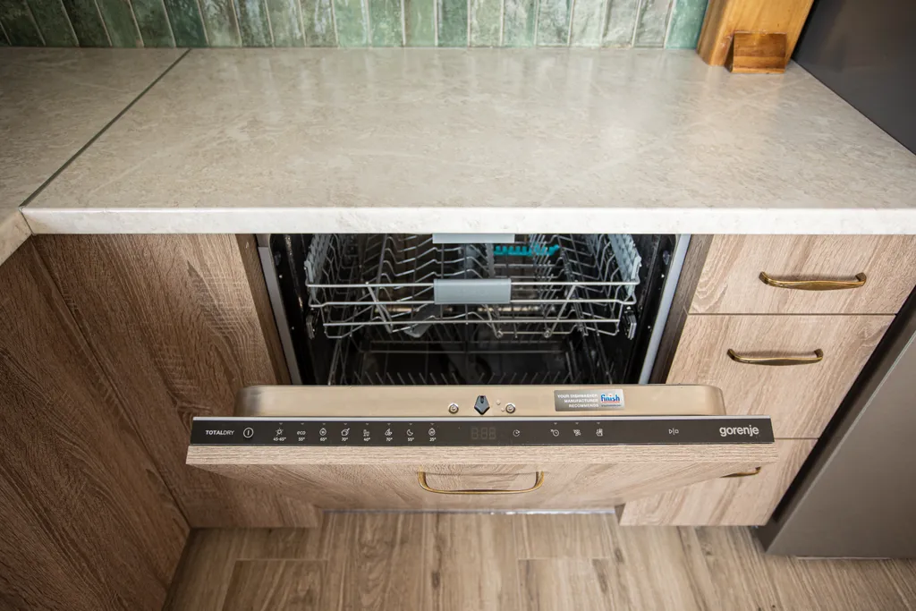 Дом на берегу моря