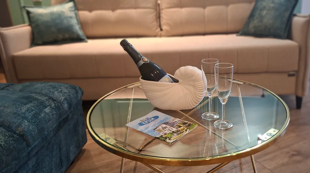 2-комнатная Квартира — аренда посуточно в Севастополь