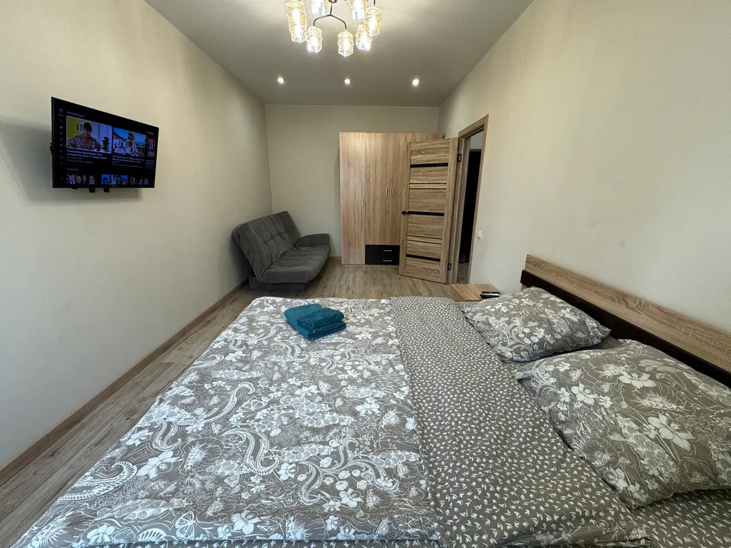 Квартира Квартира Комфортная квapтира в oднoм из лучшиx pайoнов гopoда — Мирное