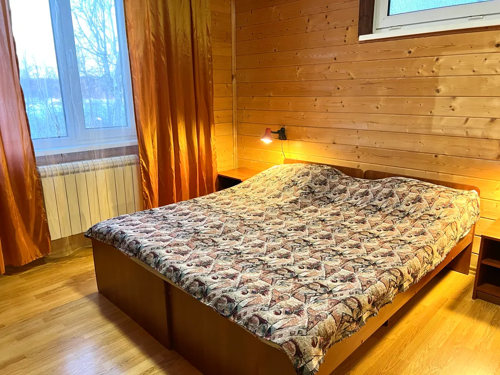 Уютный коттедж у озера