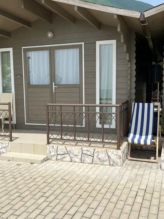 Платан-хаус