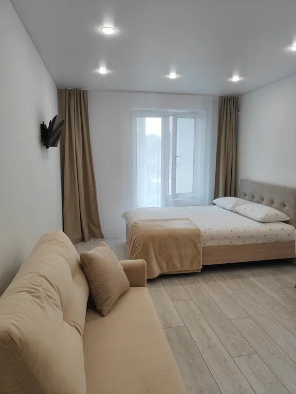 Капучино-уютная новая студия, в хорошем доме