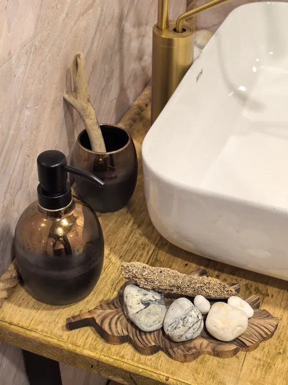 Купол в лесу