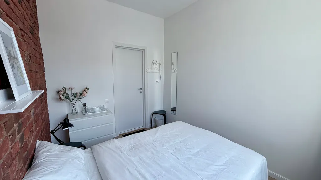 Уютная комната в стиле Лофт у метро Парк Культуры