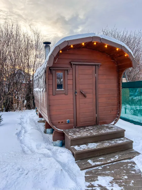 Уютный коттедж в черте города