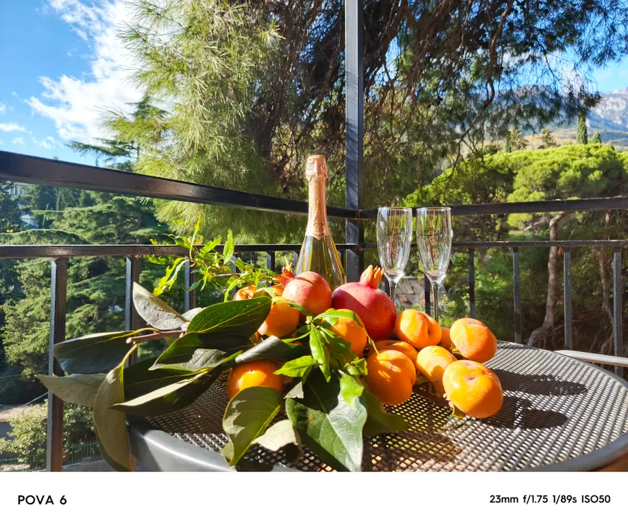 Квартира Студия с балконом и панорамными окнами — аренда посуточно в Гурзуф