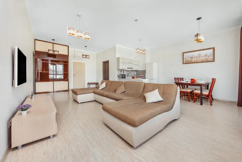 Большая квартира у моря с видом на горы