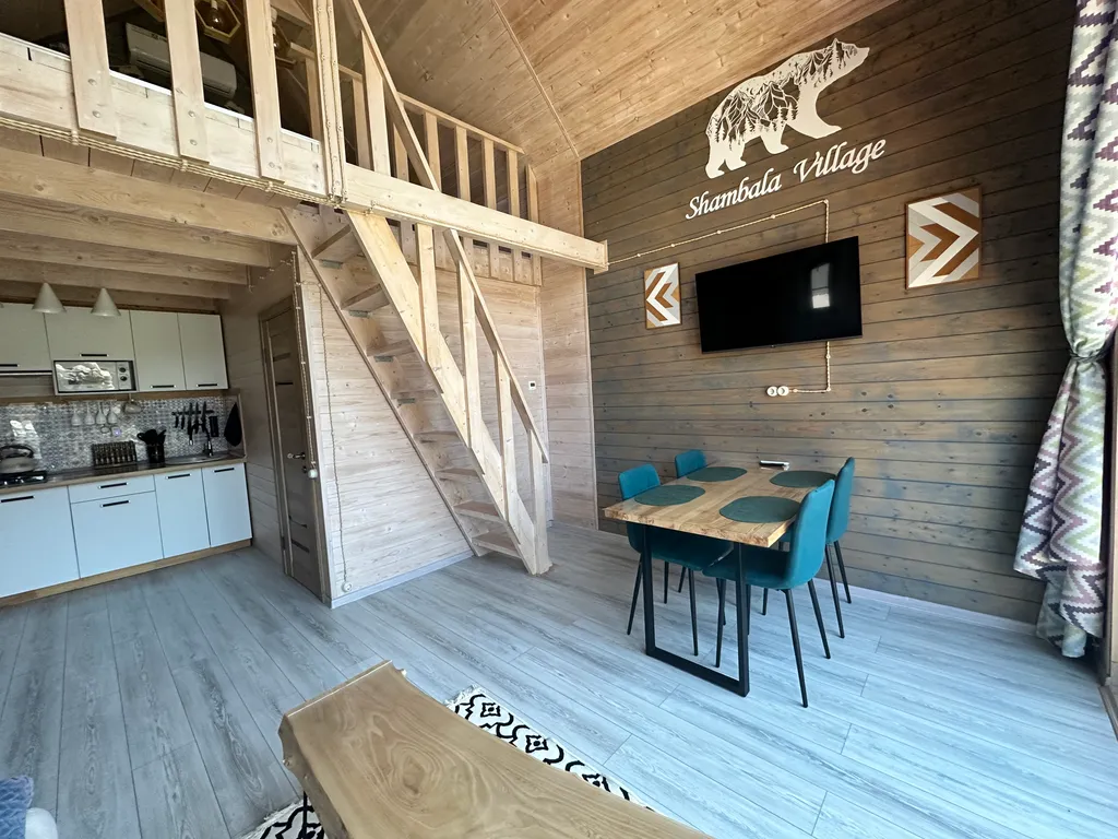 Барнхаус White