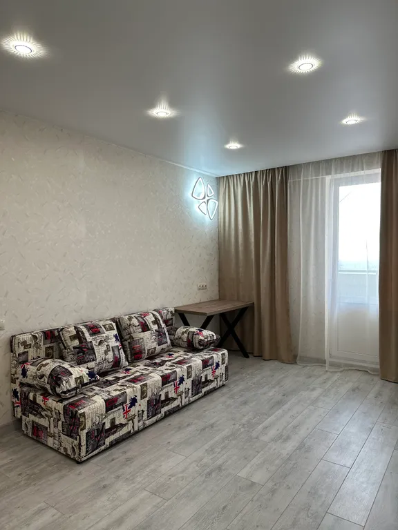 Чистая просторная квартира с видом на Волгу