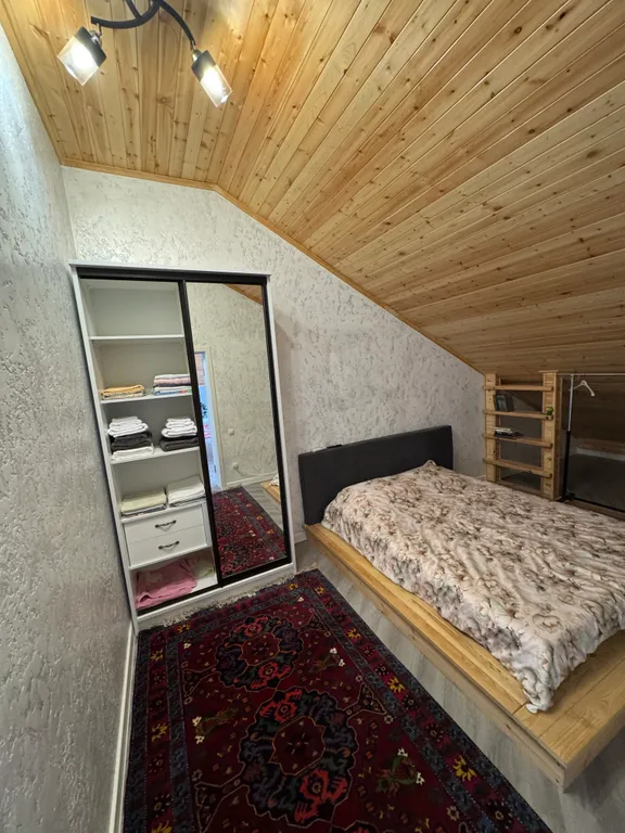 Квартира с балконом на высоте птичьего полета