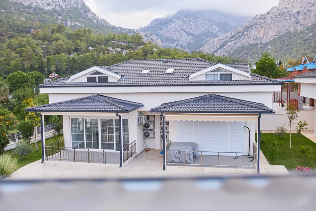 Новая вилла с 3-спальнями и видом на горы