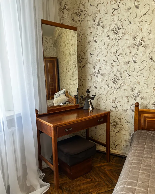 Уютная квартира рядом с новым тетром Г.Камала