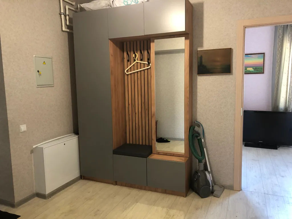 Светлая просторная квартира с большой кухней.