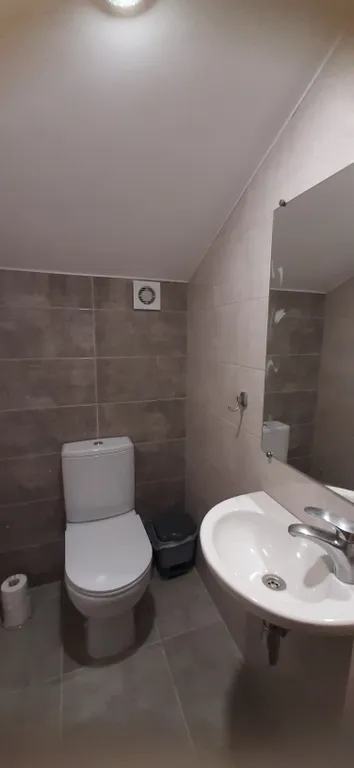 Большой загородный дом