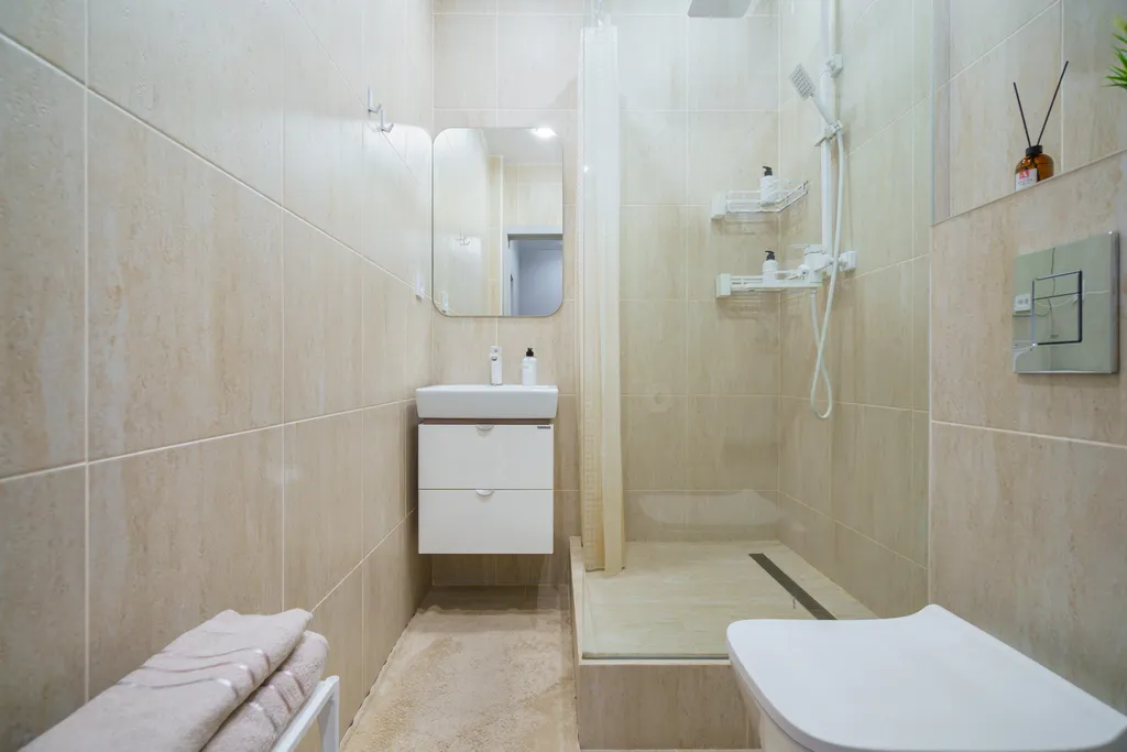 Современная квартира в центре, рядом с Новособорной площадью