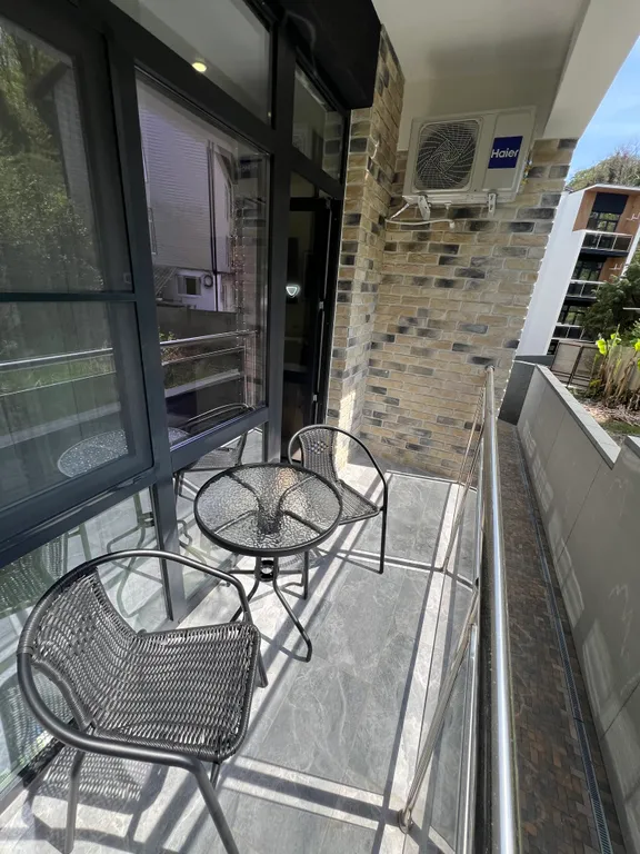 Уютная студия с бассейном